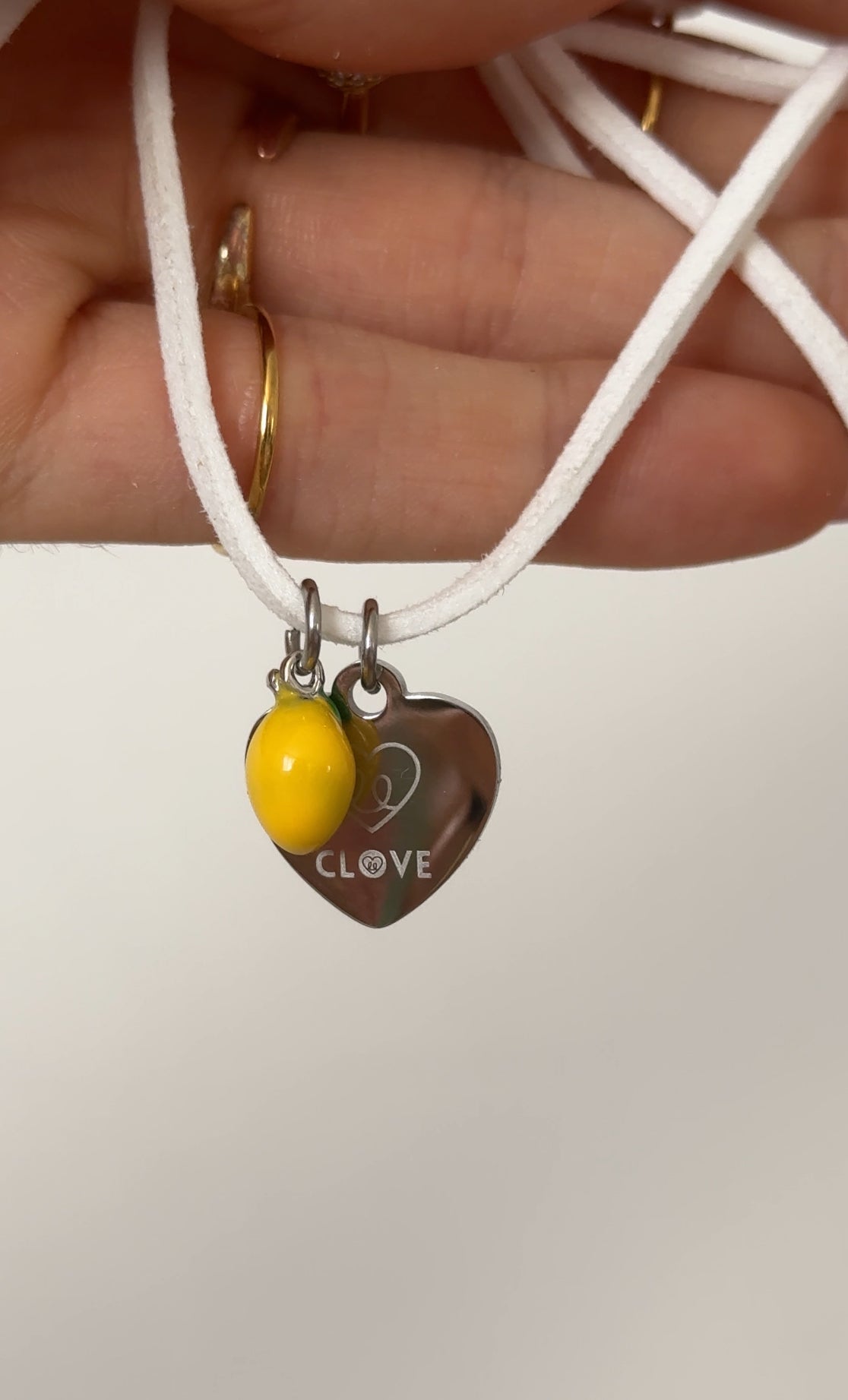 Collana Clove